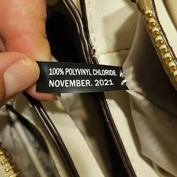 DKNY Handbag EUC - Picture 14 of 16